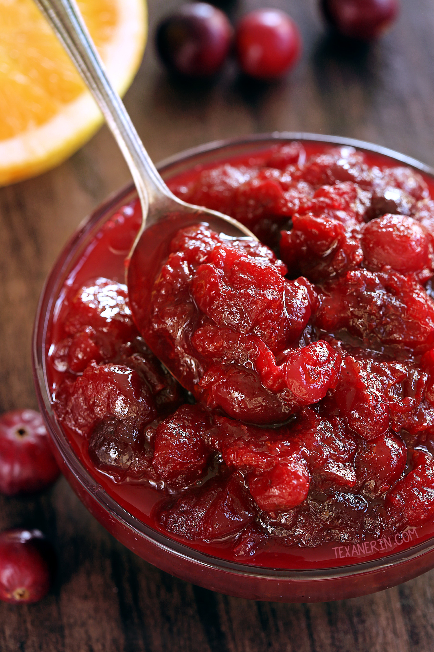 How to Make Cranberry Sauce - Texanerin Baking