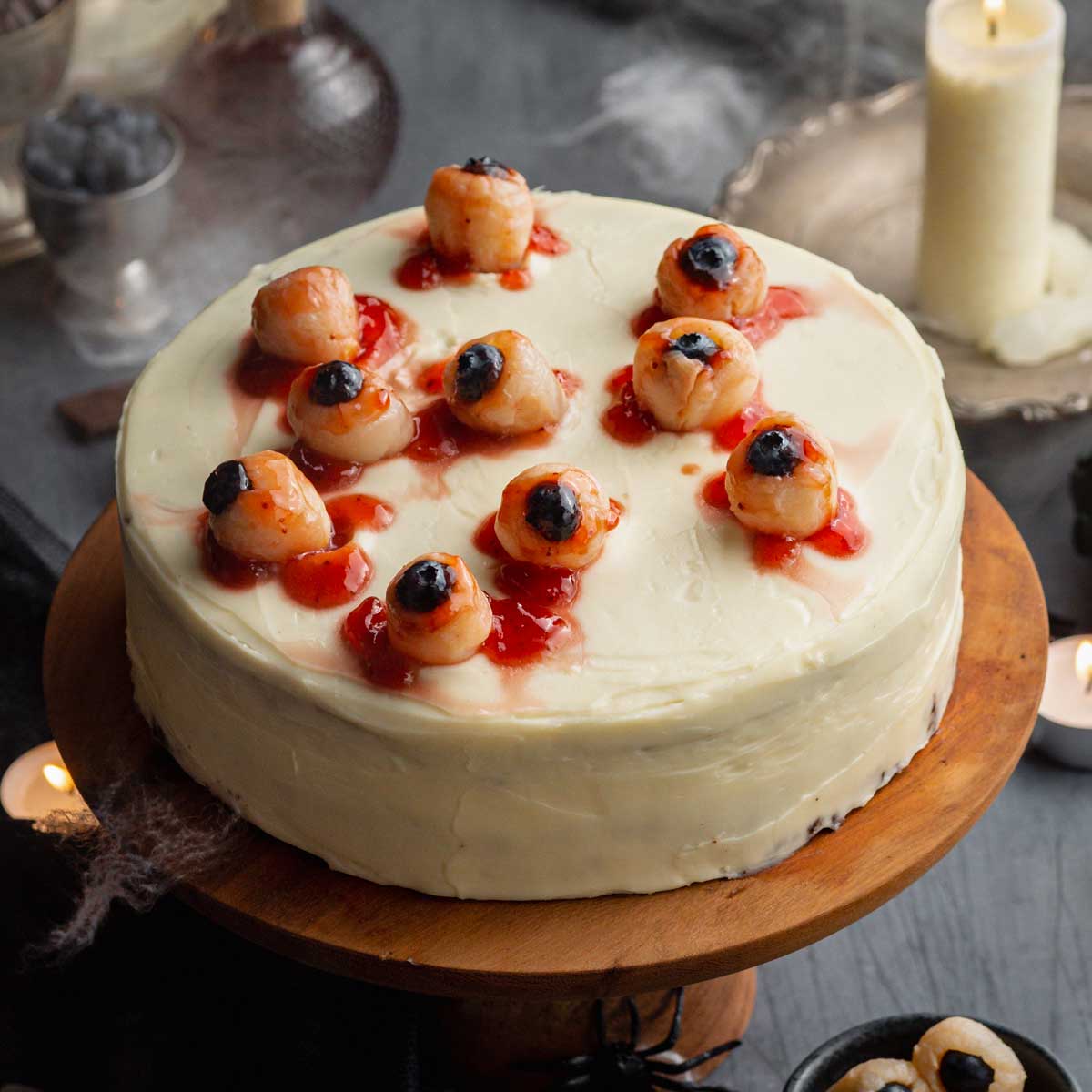 Cute Oreo Eyeball Cake - Bakerella
