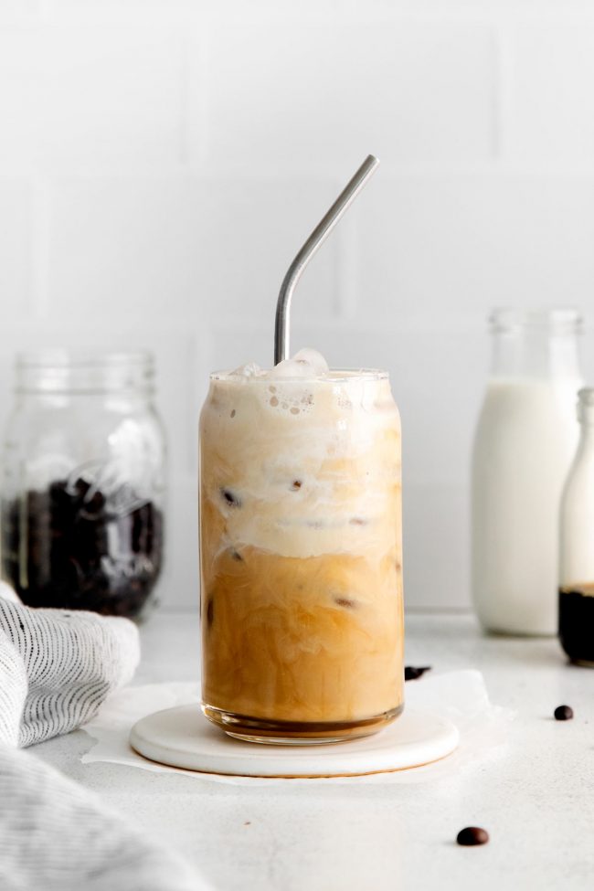 Mason Jar Cold-Brewed Coffee Recipe: Stay Home, Stay Warm & Make Cold-Brewed  Coffee, Beverages