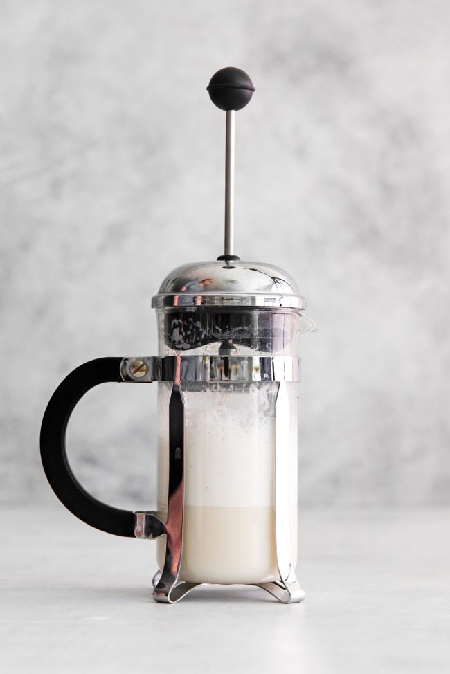 4 Easy Ways to Froth Almond Milk (Without a Frother) - Baking